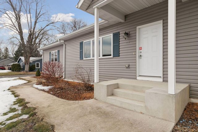 153 Elm Drive W, Carver, MN 55315