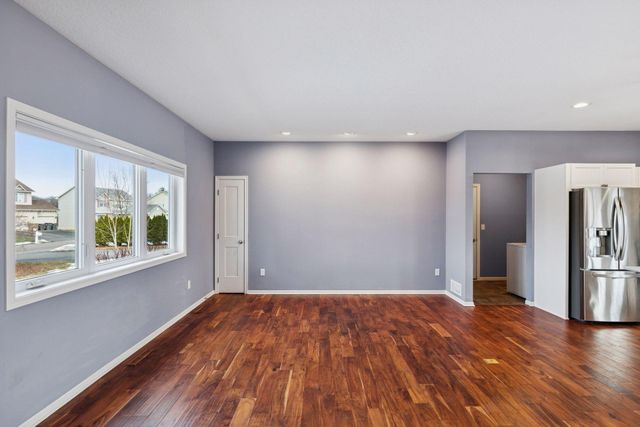 153 Elm Drive W, Carver, MN 55315