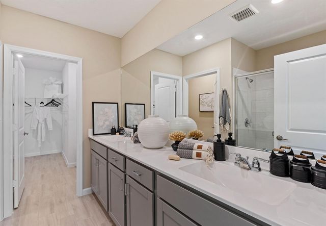 6221 NW Sweetwood Drive, Port St. Lucie, FL 34987