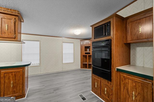 573 Old Yorkville Road, Dallas, GA 30157