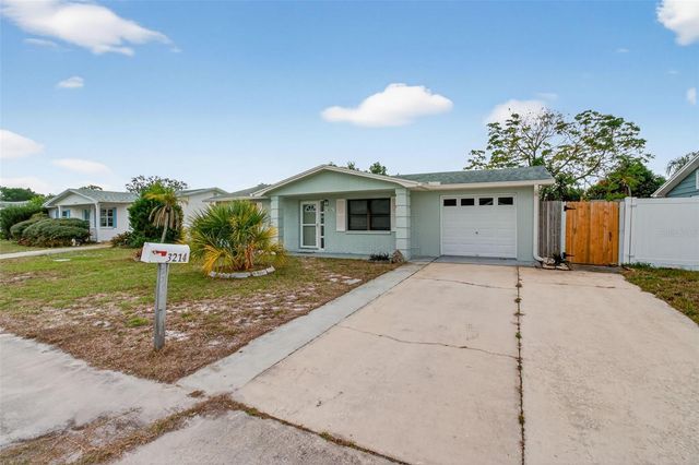 3214 HUNTINGTON ROAD, Holiday, FL 34691
