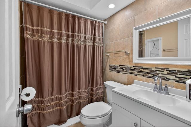 3214 HUNTINGTON ROAD, Holiday, FL 34691