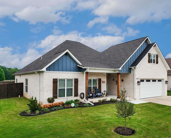 2920 Salem Oaks Drive, Conway, AR 72034