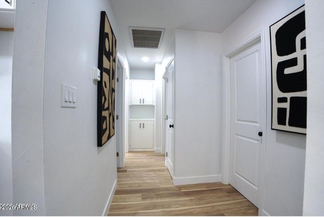 4437 E ALMERIA Road, Phoenix, AZ 85008