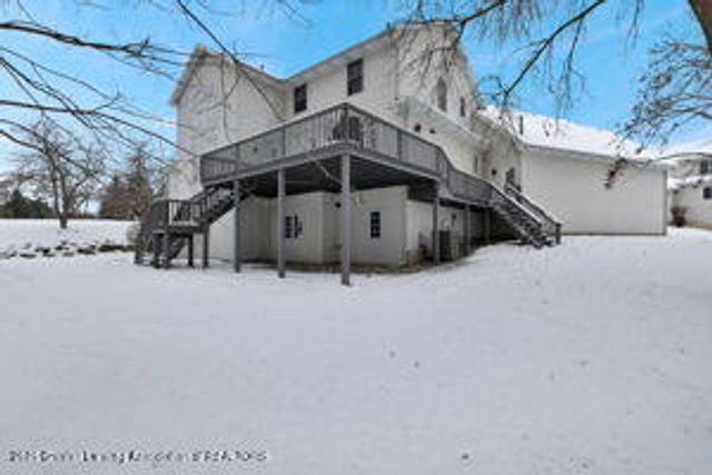 1137 Norfolk Circle, Grand Ledge, MI 48837