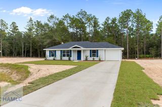 110 Pine Ridge Road, Jesup, GA 31545