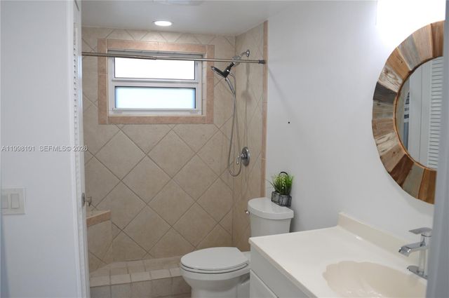 1511 SE 15th Court 403, Deerfield Beach, FL 33441