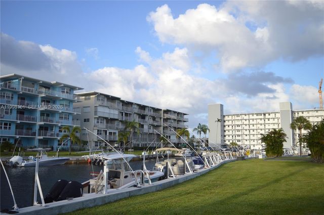 1511 SE 15th Court 403, Deerfield Beach, FL 33441
