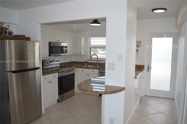 1511 SE 15th Court 403, Deerfield Beach, FL 33441