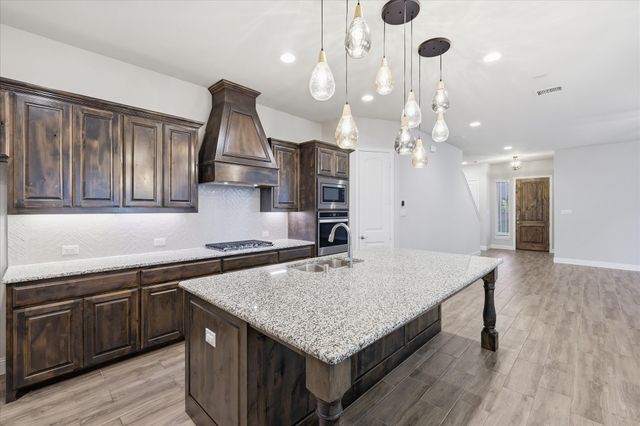 163 Mccartt Drive, Lewisville, TX 75067