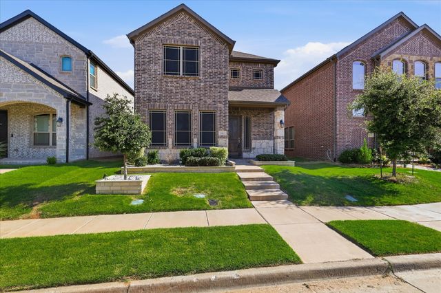 163 Mccartt Drive, Lewisville, TX 75067