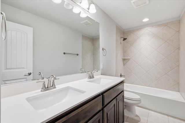 163 Mccartt Drive, Lewisville, TX 75067