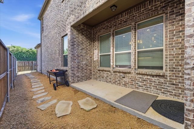 163 Mccartt Drive, Lewisville, TX 75067