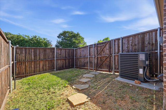 163 Mccartt Drive, Lewisville, TX 75067