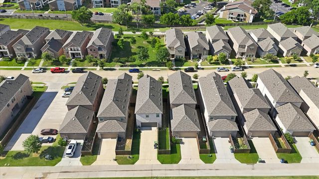 163 Mccartt Drive, Lewisville, TX 75067