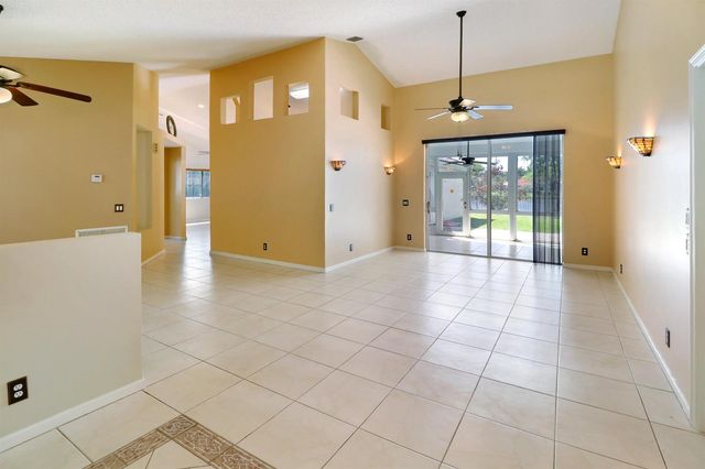 1968 Water Ridge Drive, Weston, FL 33326