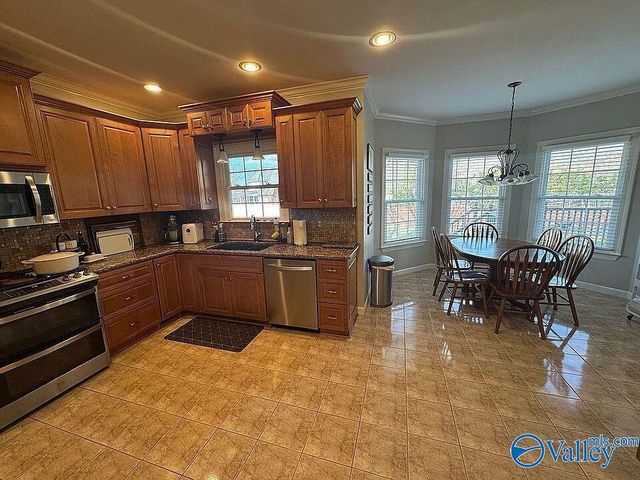 125 Lansdowne Drive, Madison, AL 35758