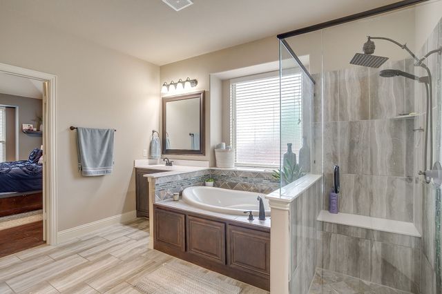 404 Ben Street, Crowley, TX 76036