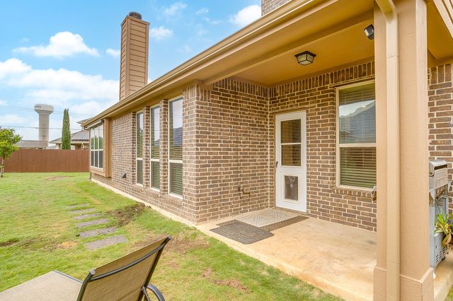 404 Ben Street, Crowley, TX 76036