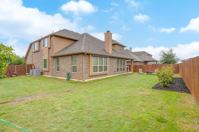 404 Ben Street, Crowley, TX 76036