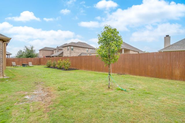 404 Ben Street, Crowley, TX 76036