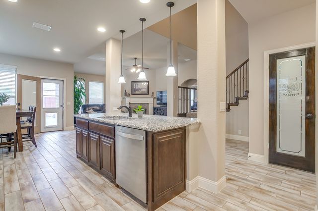 404 Ben Street, Crowley, TX 76036