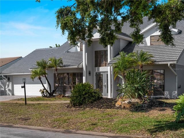 318 OAKWOOD CIRCLE, Englewood, FL 34223