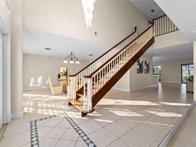 318 OAKWOOD CIRCLE, Englewood, FL 34223