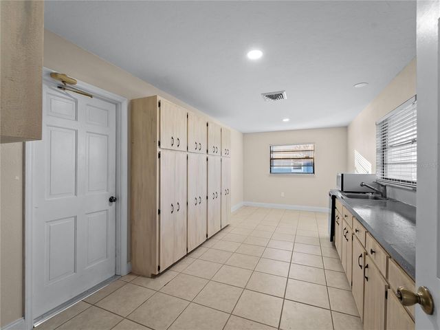 318 OAKWOOD CIRCLE, Englewood, FL 34223