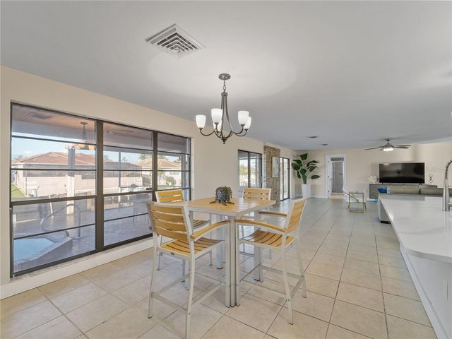 318 OAKWOOD CIRCLE, Englewood, FL 34223