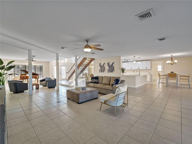 318 OAKWOOD CIRCLE, Englewood, FL 34223