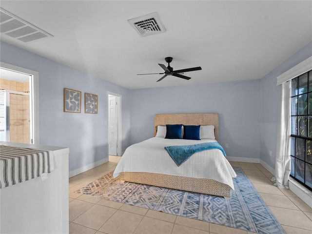 318 OAKWOOD CIRCLE, Englewood, FL 34223