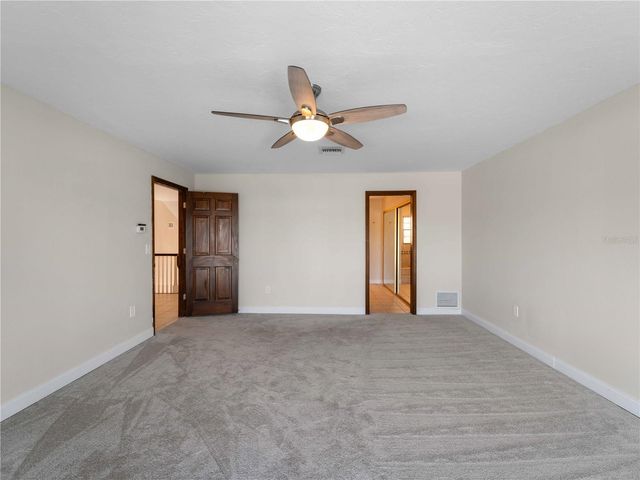 318 OAKWOOD CIRCLE, Englewood, FL 34223