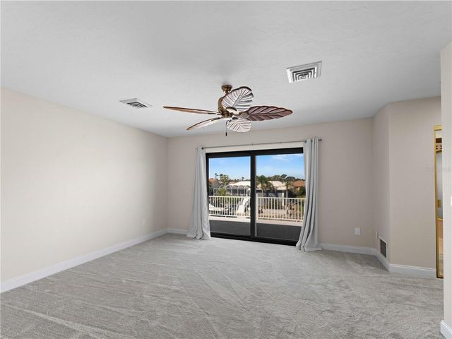 318 OAKWOOD CIRCLE, Englewood, FL 34223