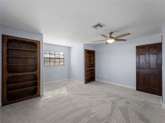 318 OAKWOOD CIRCLE, Englewood, FL 34223