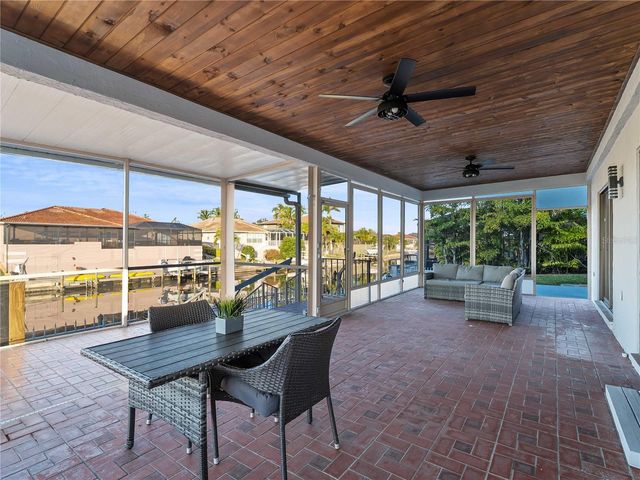 318 OAKWOOD CIRCLE, Englewood, FL 34223