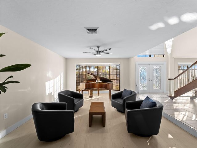 318 OAKWOOD CIRCLE, Englewood, FL 34223