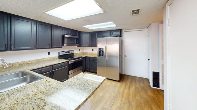 6812 Century Circle, Plano, TX 75023