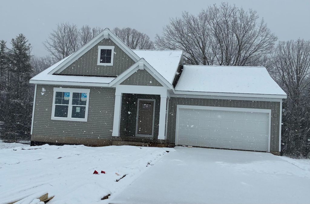 1919 Lowe Drive, Spring Lake, MI 49456