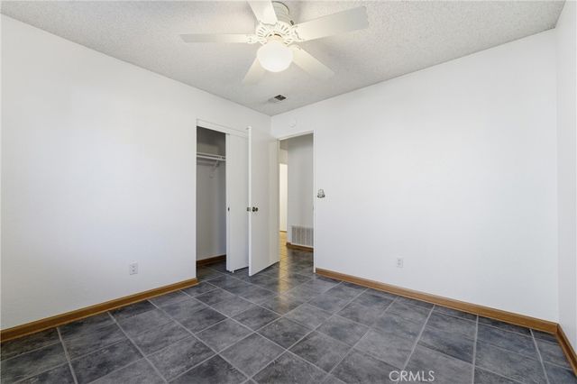 3329 W Avenue J3, Lancaster, CA 93536