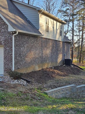 203 Winding Hills Drive, Clinton, MS 39056