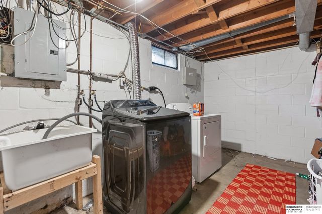 3522 N 56 Street, Omaha, NE 68104