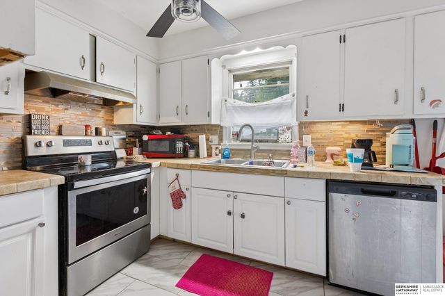 3522 N 56 Street, Omaha, NE 68104