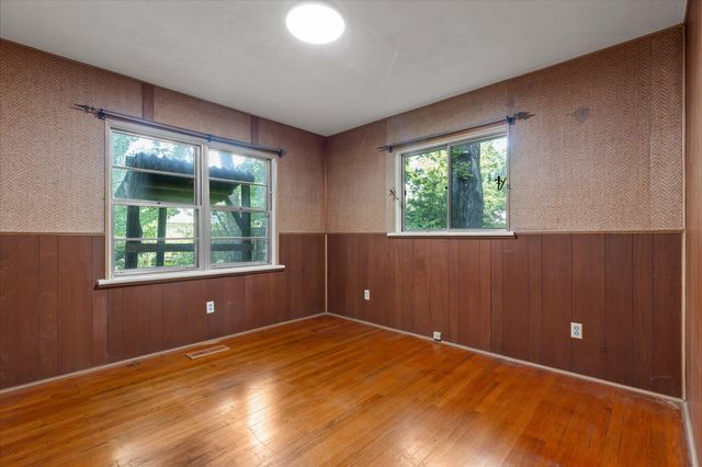 607 Carolina Avenue, Signal Mountain, TN 37377