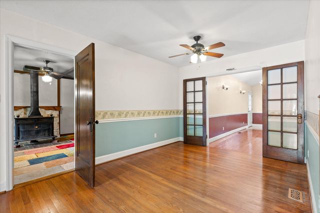 607 Carolina Avenue, Signal Mountain, TN 37377