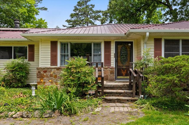 607 Carolina Avenue, Signal Mountain, TN 37377