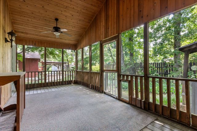 607 Carolina Avenue, Signal Mountain, TN 37377
