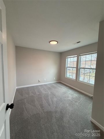 12937 Silvaire Farm Road, Charlotte, NC 28278