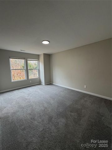 12937 Silvaire Farm Road, Charlotte, NC 28278