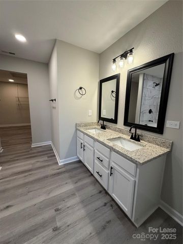 12937 Silvaire Farm Road, Charlotte, NC 28278